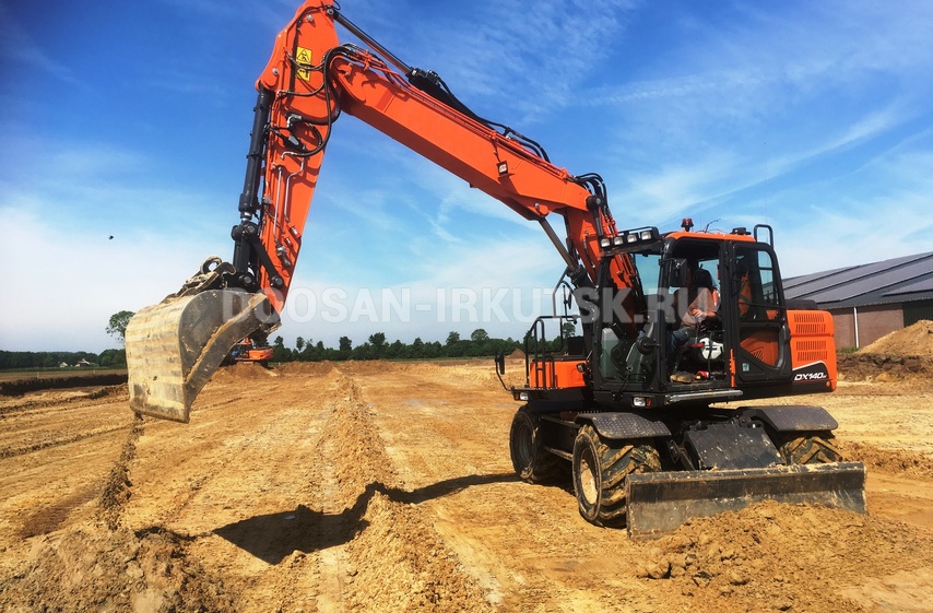 Колесный экскаватор DOOSAN DX 140 W