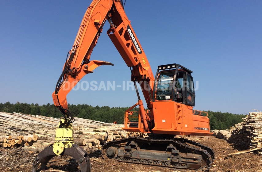 Бревноперегружатель гусеничный DOOSAN DX 300 LL