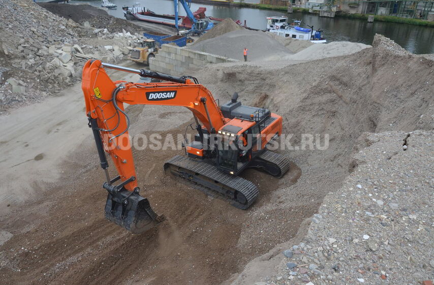 Doosan DX 420 LCA в наличии в Иркутске от официального дилера